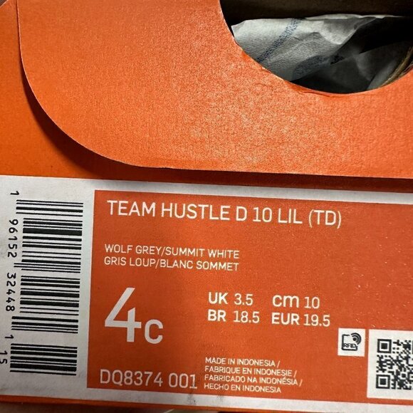 Nike Team Hustle 10 Lil Wolf Gray/White Infant size 4c - Picture 9 of 9